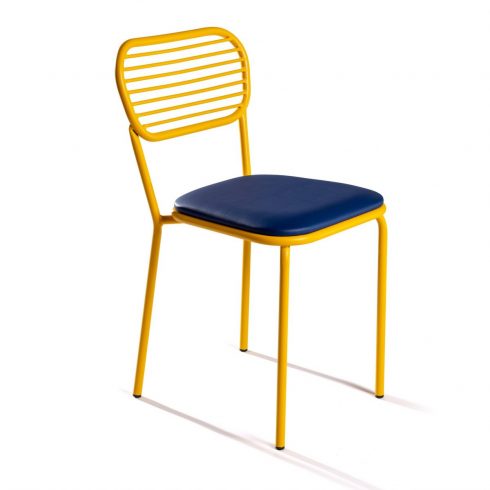 Silla amarilla de hierro con asiento tapizado polipiel azul