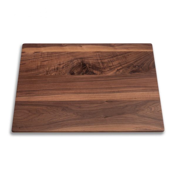 Tablero de mesa en madera de nogal con nudo.