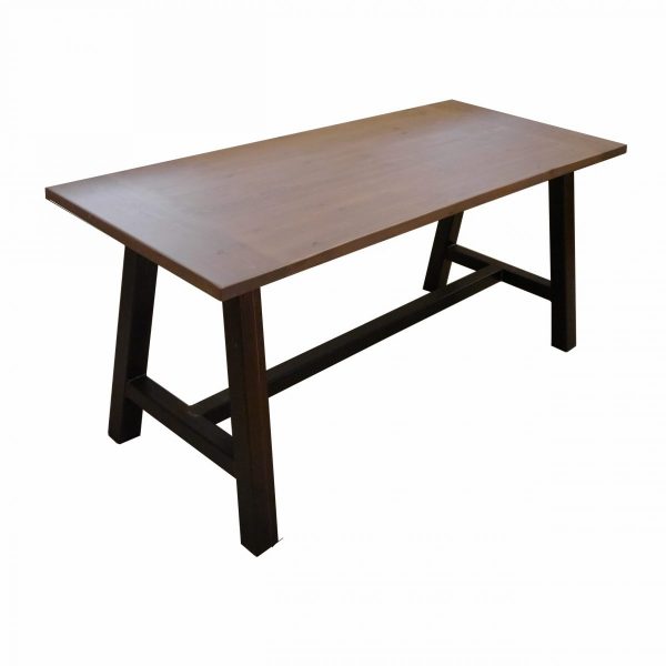 Mesa de caballetes estilo industrial de madera y hierro