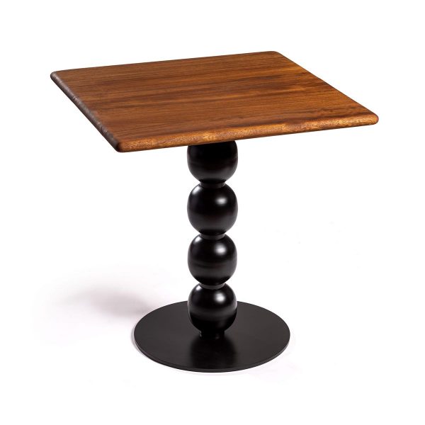 Mesa cuadrada de madera con pie
