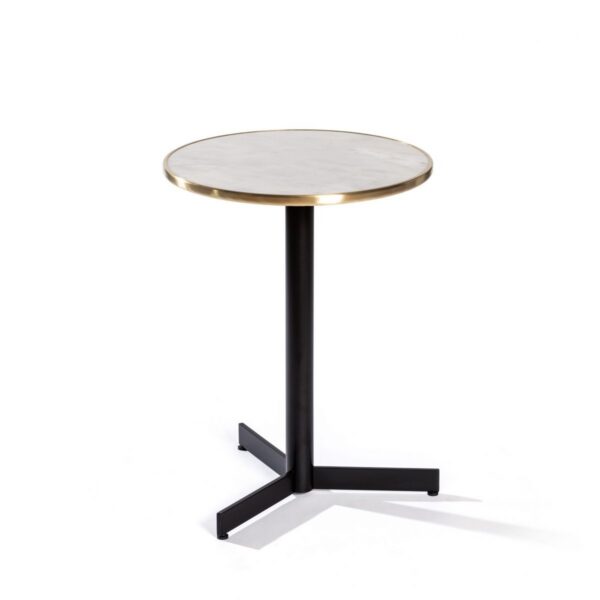 Mesa Boggie H75 con sobre de marmol blanco y aro de laton Ø56